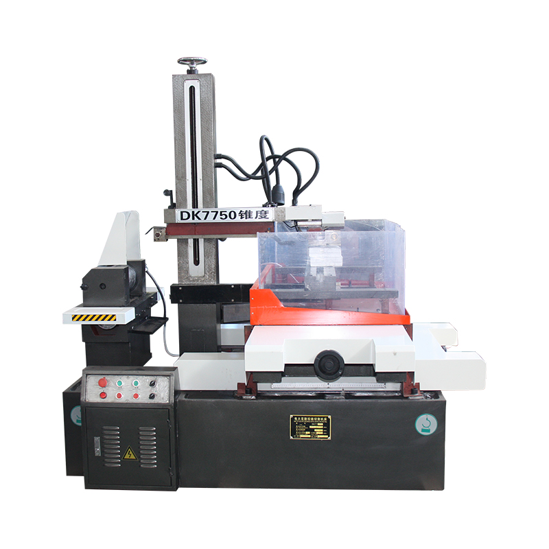 DK7750 AZ Resin Sand Casting Stapper CNC Draad EDM High-Speed ​​Cutting Machine