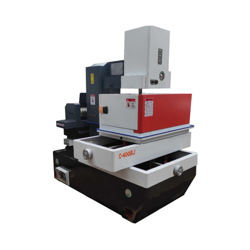 DK7740 C-type interferentie-resistente CNC-draad EDM medium-snelheid snijmachine